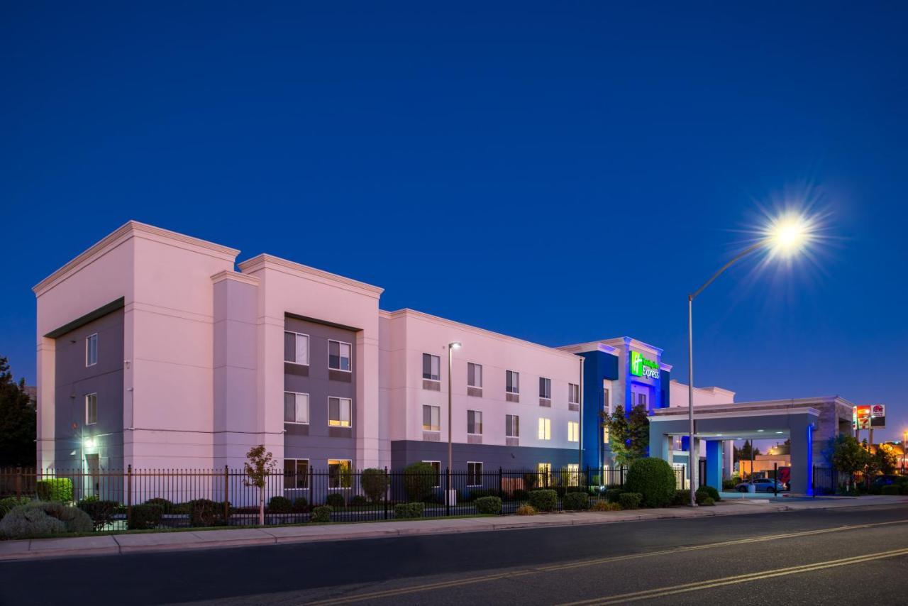 Holiday Inn Express Stockton Southeast By Ihg Exterior photo